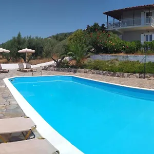Manolia Apartment